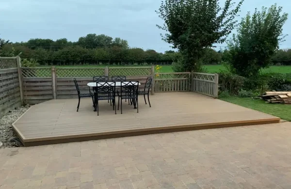 Comisitie Decking In Harston