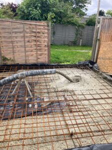 Reinforcing steelwork in raft foundations 