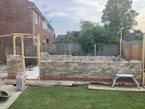 Vandersanden Cambridge Cream bricks showing the garage taking shape 